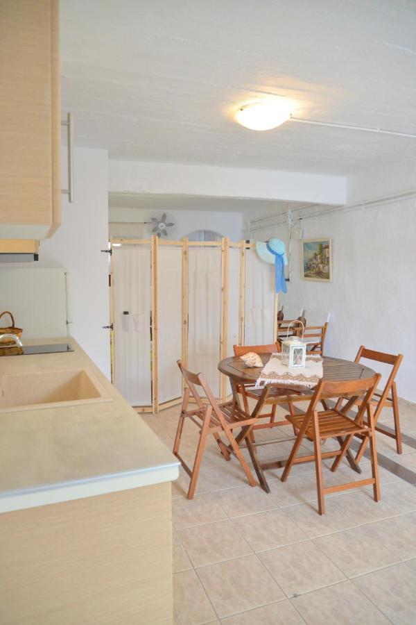 Milos Apartments Kardapis Ground Floor Klima  Zewnętrze zdjęcie